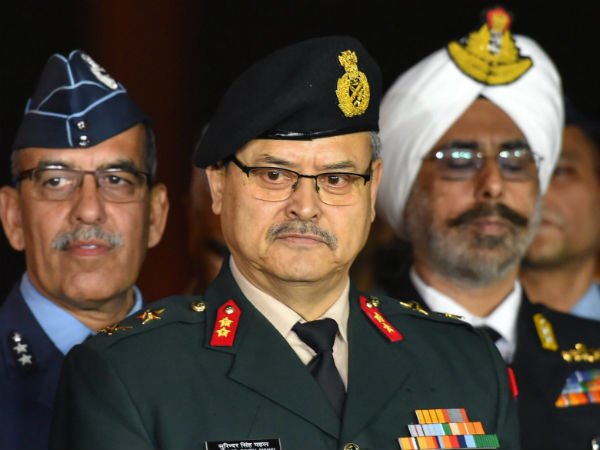 300 फोन थे एक्टिव