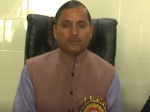 students donate fund for Pulwama Martyrs by giving their pocket money