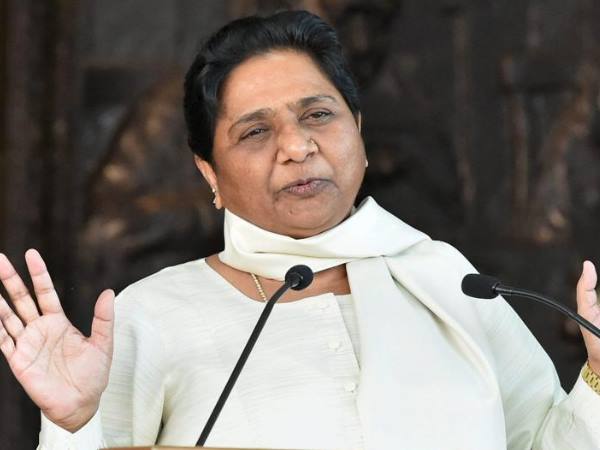 भाजपा चला रही 'मैं भी चौकीदार' कैंपेन भाजपा चला रही 'मैं भी चौकीदार' कैंपेन