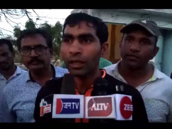 Rajasthan Shaheed parvez Kathats Last Taking with Father Rajasthan Shaheed parvez Kathats Last Taking with Father