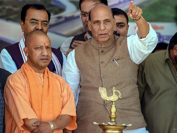 गौतम बुद्ध नगर से चुनाव लड़ सकते हैं राजनाथ गौतम बुद्ध नगर से चुनाव लड़ सकते हैं राजनाथ