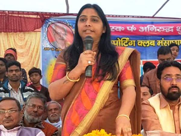 मुलायम के खिलाफ BSP से लड़ चुकी हैं चुनाव