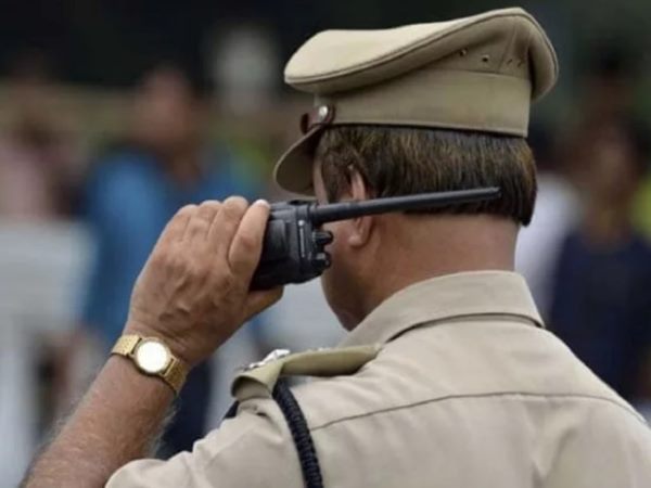 बहाना बनाकर फरार हो गया छात्र