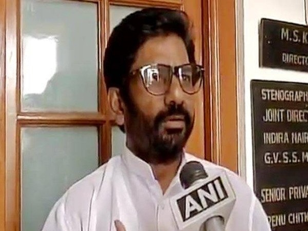 गायकवाड़ की जगह ओमराजे निंबालकर को दिया टिकट