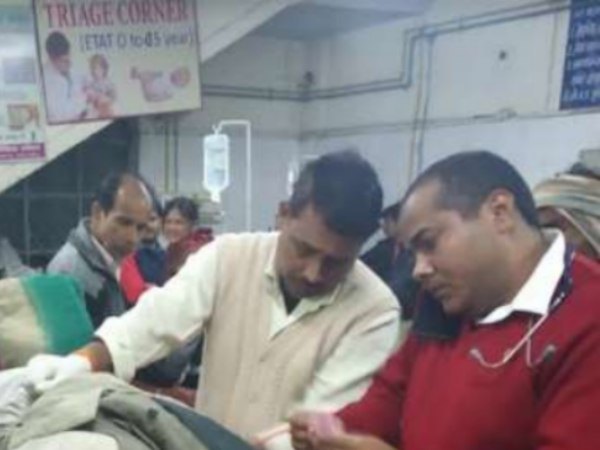 old man shot injured in shahjahanpur old man shot injured in shahjahanpur