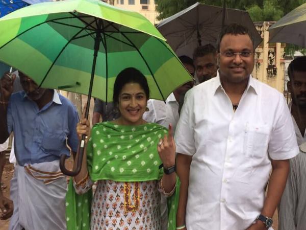 पेश से डॉक्टर हैं श्रीनिधि पेश से डॉक्टर हैं श्रीनिधि