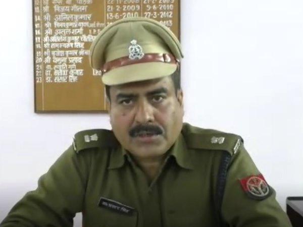 हत्या कर फरार हुआ भाई