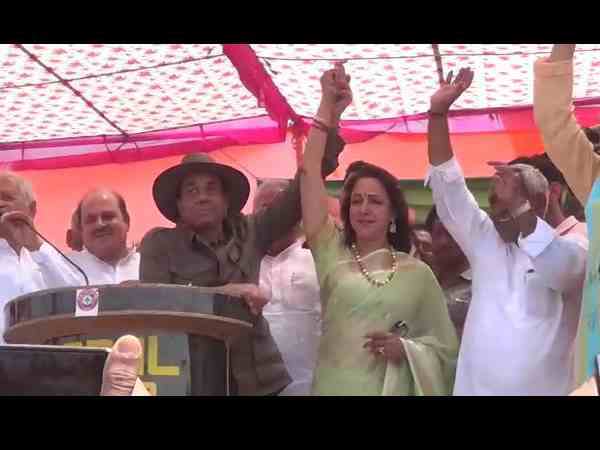 Dharmendra vote campaign for hema in Mathura