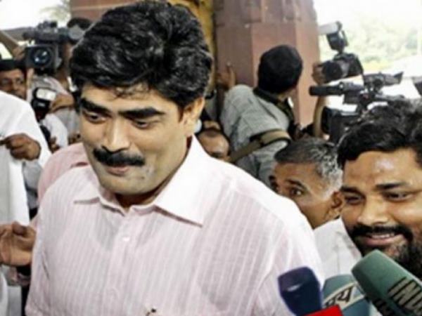 हिंसा भड़कने का डर हिंसा भड़कने का डर