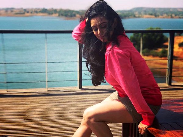 महज एक मिनट में श्रुति ने दिया प्रोड्यूसर को करारा जवाब महज एक मिनट में श्रुति ने दिया प्रोड्यूसर को करारा जवाब