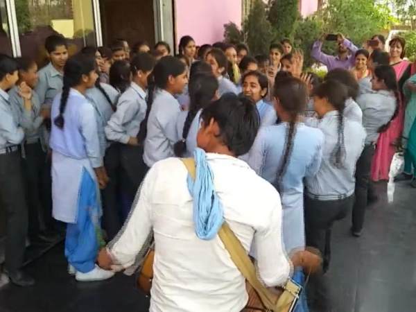 12वीं के टॉपर्स में दूसरे नंबर पर गोंडा की भाग्यश्री