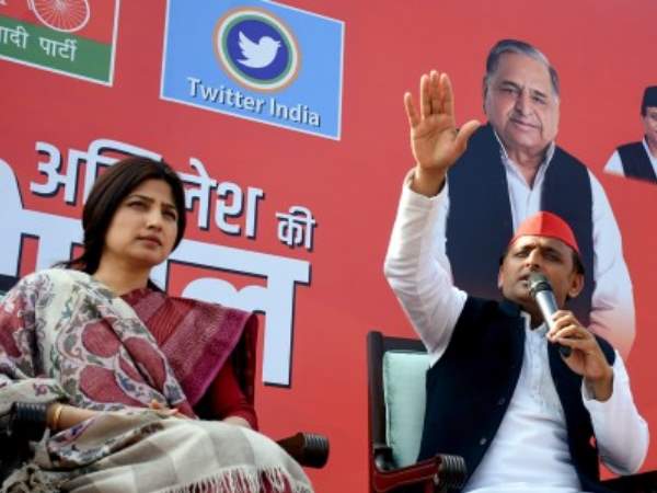 डिंपल की वजह से प्रत्याशी हटाया!