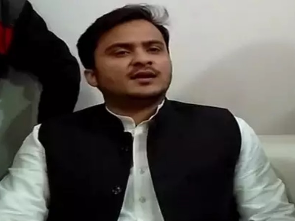 जयाप्रदा के बेटे ने कहा- बौखला गए हैं