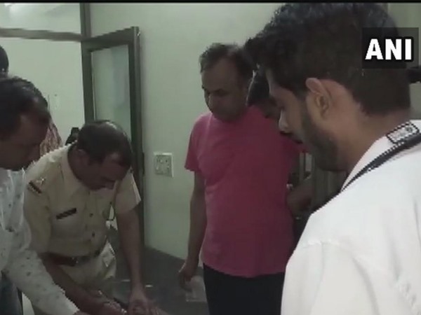 मौके पर पहुंची टीम