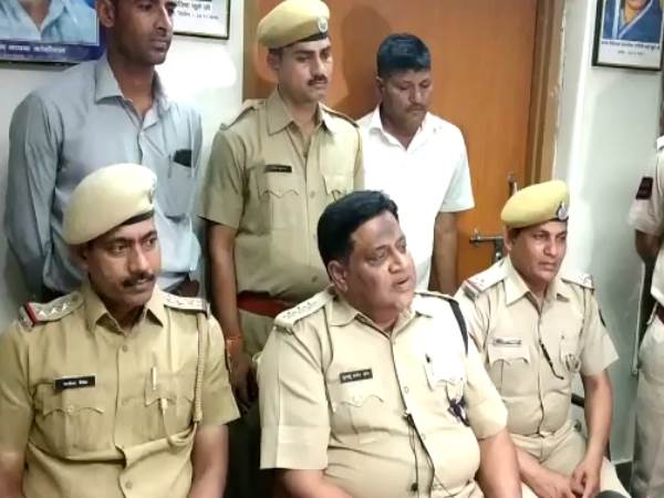 अन्य बदमाशों की भी कर रहे तलाश अन्य बदमाशों की भी कर रहे तलाश