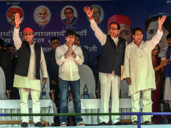 भतीजे की 'माया' भतीजे की 'माया'