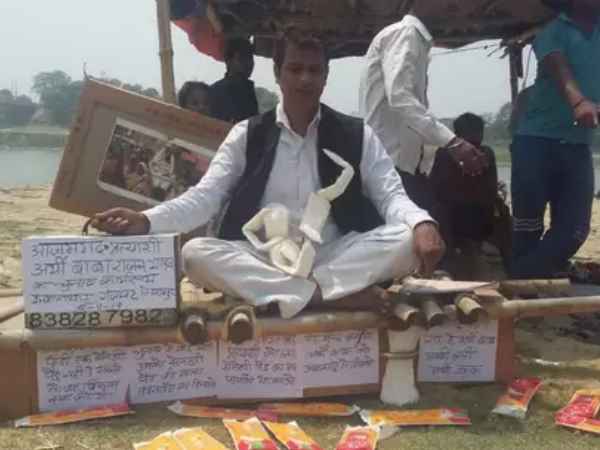 महिलाओं के लिए सेनेटरी पैड का मुद्दा उठाया
