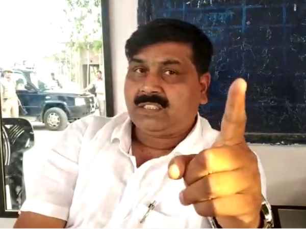 भाजपा नेता ने लगाये आरोप