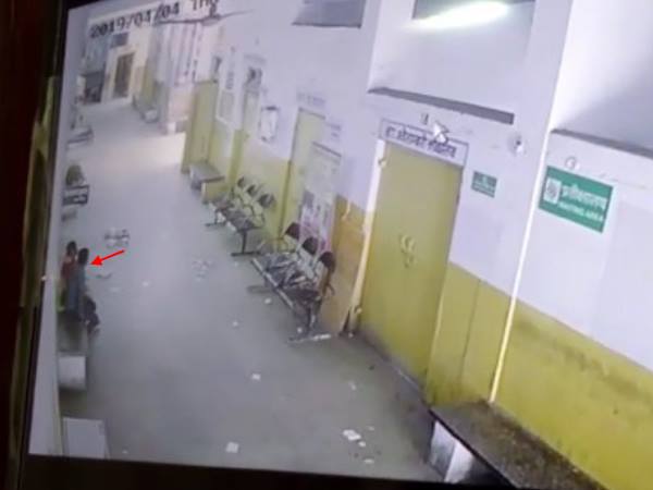 सीसीटीवी फुटेज पर गई नजर