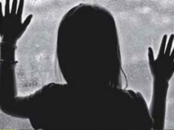 मंदिर जाने के लिए घर निकली थी बच्ची