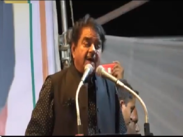 देश के विकास और आजादी में बताया था जिन्ना का योगदान