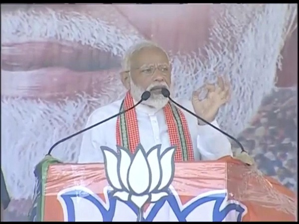 भाजपा के कार्यकर्ताओं पर हमला हो रहा- पीएम मोदी