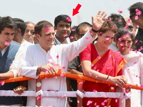 स्मृति ईरानी ने अमेठी की योजनाओं को बंद कराया स्मृति ईरानी ने अमेठी की योजनाओं को बंद कराया