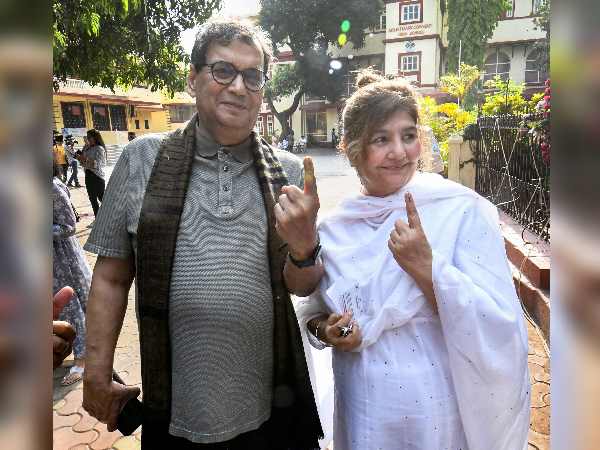 मशहूर निर्माता-निर्देशक सुभाष घई ने डाला वोट 