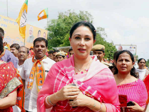 करोड़ों की संपत्ति करोड़ों की संपत्ति