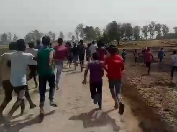 ग्रामीणों ने विधायिका पर लगाया आरोप