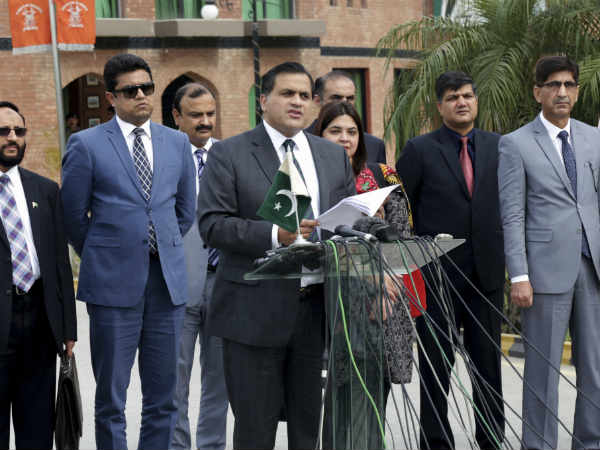 पाकिस्‍तान को बताया जिम्‍मेदार देश 