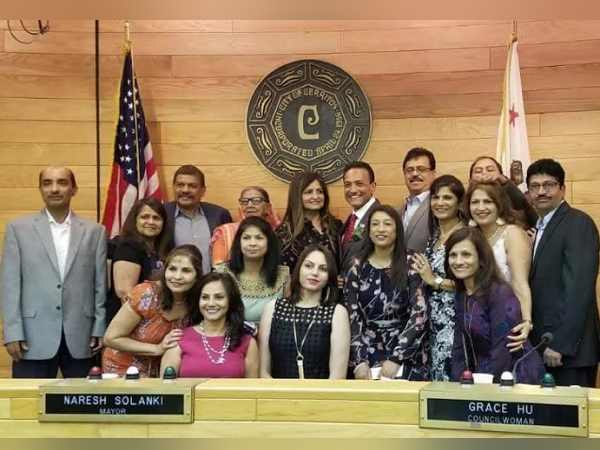 अपने बारे में क्या कहते हैं सोलंकी?