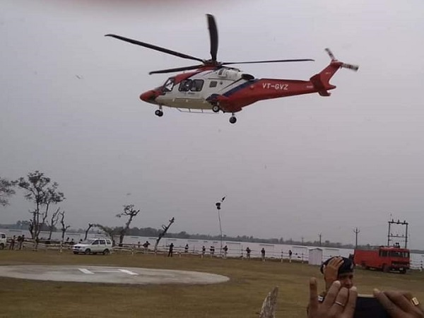 राजवीर सिंंह मंच पर देते रहे भाषण, उड़ गया हेलीकॉप्टर