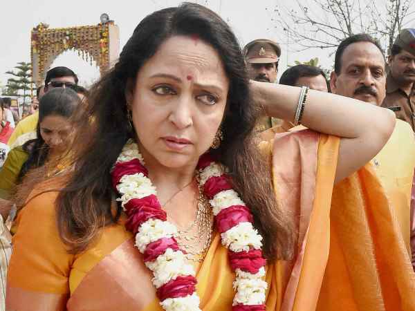 Video: BJP MP Hema Malini reacts on Rahul Gandhis aaloo ki factory reported remark. Video: BJP MP Hema Malini reacts on Rahul Gandhis aaloo ki factory reported remark.