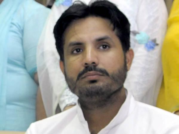 'घर के बच्चे कहेंगे ये बुजुर्ग मरते क्यों नहीं' 'घर के बच्चे कहेंगे ये बुजुर्ग मरते क्यों नहीं'