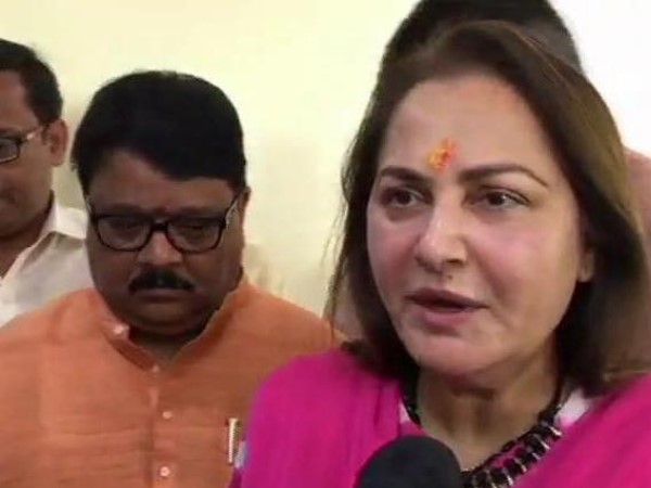 जयाप्रदा ने अखिलेश से किया सवाल