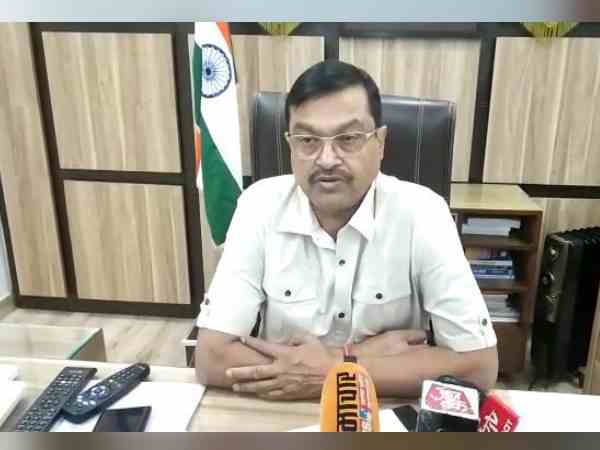 A policeman firing in gram pachayat bhawan