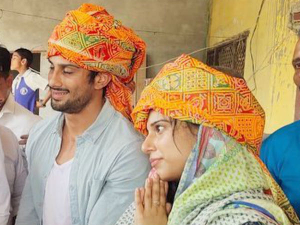 सोशल मीडिया पर छाई भाई-बहन की जोड़ी 