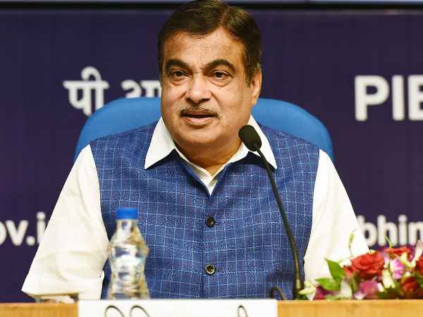 गडकरी के बयान बनते हैं सुर्खियां