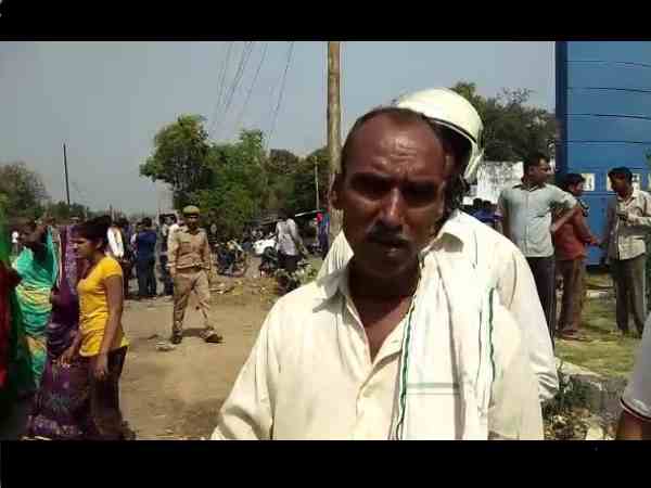 बोलेरो ने दो लोगों की मारी टक्कर बोलेरो ने दो लोगों की मारी टक्कर