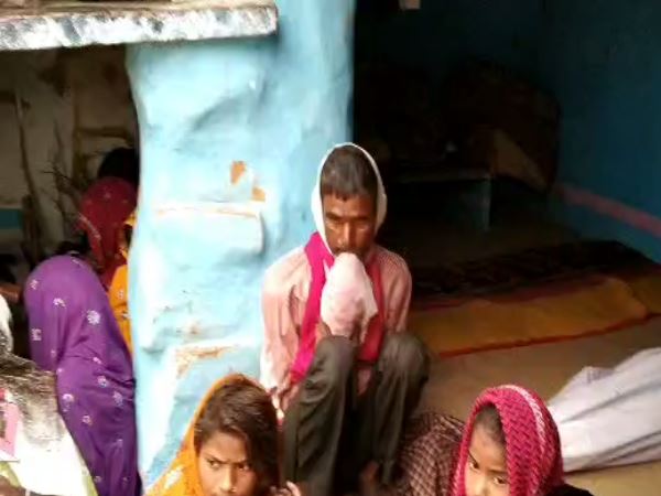 नहीं हुई लग्न टीके की रस्म