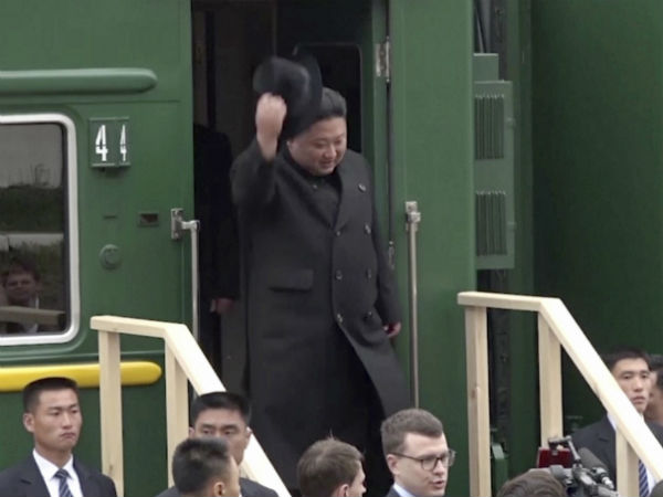 ट्रेन में हैं 90 कोच 