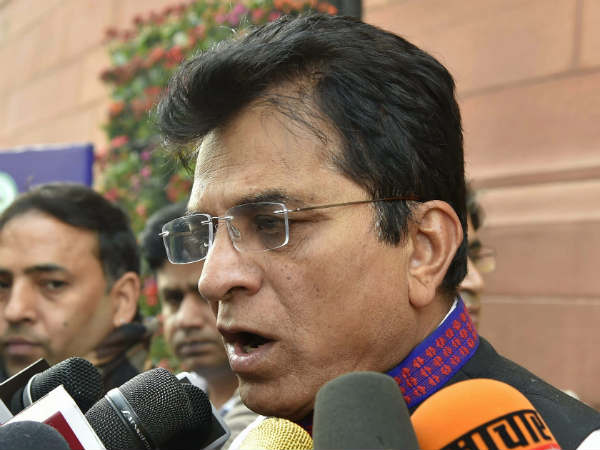 सोमैया ने 'बोल्ड फेस' दिखाया सोमैया ने 'बोल्ड फेस' दिखाया