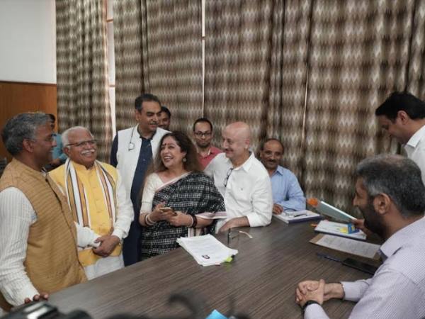 टंडन समर्थक किरण के लिए चुनौती खड़ी कर सकते हैं टंडन समर्थक किरण के लिए चुनौती खड़ी कर सकते हैं