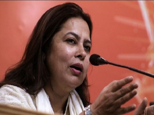 SC agrees to hear contempt petition of Meenakshi Lekhi against Rahul Gandhi SC agrees to hear contempt petition of Meenakshi Lekhi against Rahul Gandhi