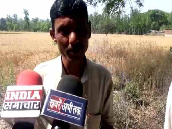 cast your vote for BSP then get your wages, engineer says to labours