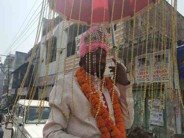 पुलिस ने रोका