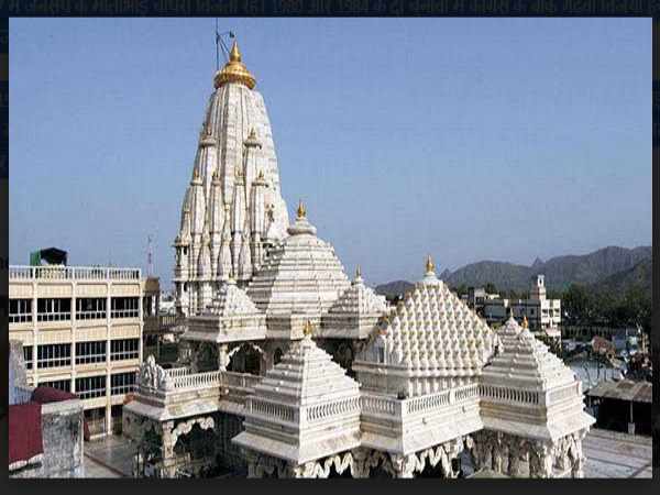 भाजपा जीतने लगी