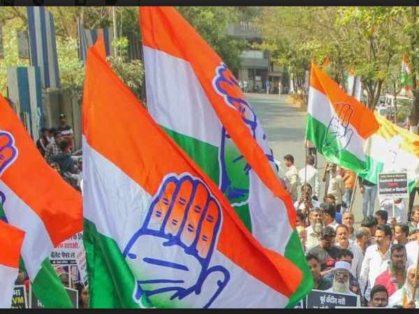 अमेठी से राहुल तो रायबरेली से सोनिया लड़ रहीं चुनाव अमेठी से राहुल तो रायबरेली से सोनिया लड़ रहीं चुनाव