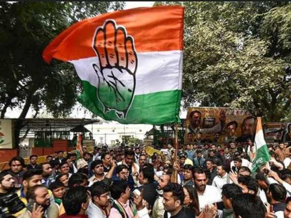 'पिछलग्गू लोग निजी स्वार्थ के कारण भाजपा से जा मिले हैं'